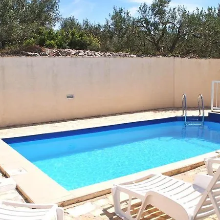 Daisy Con Vista Mare E Piscina * סופטאר